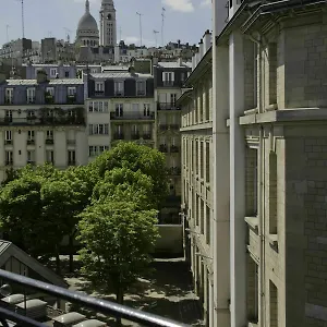  Хостел Le Montclair Montmartre By River